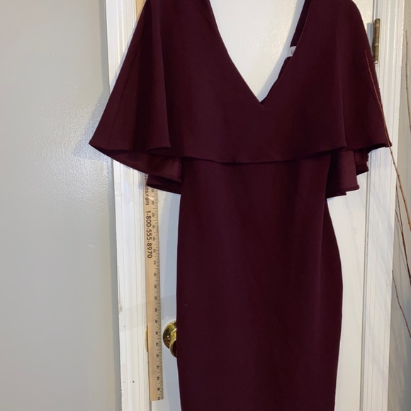 Badgley mischka Wine ruffle dress like new size 4 - Picture 5 of 7